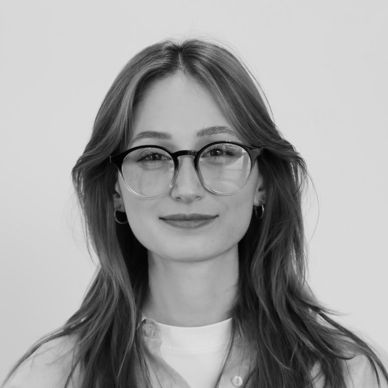 ESRA YÜCETÜRK